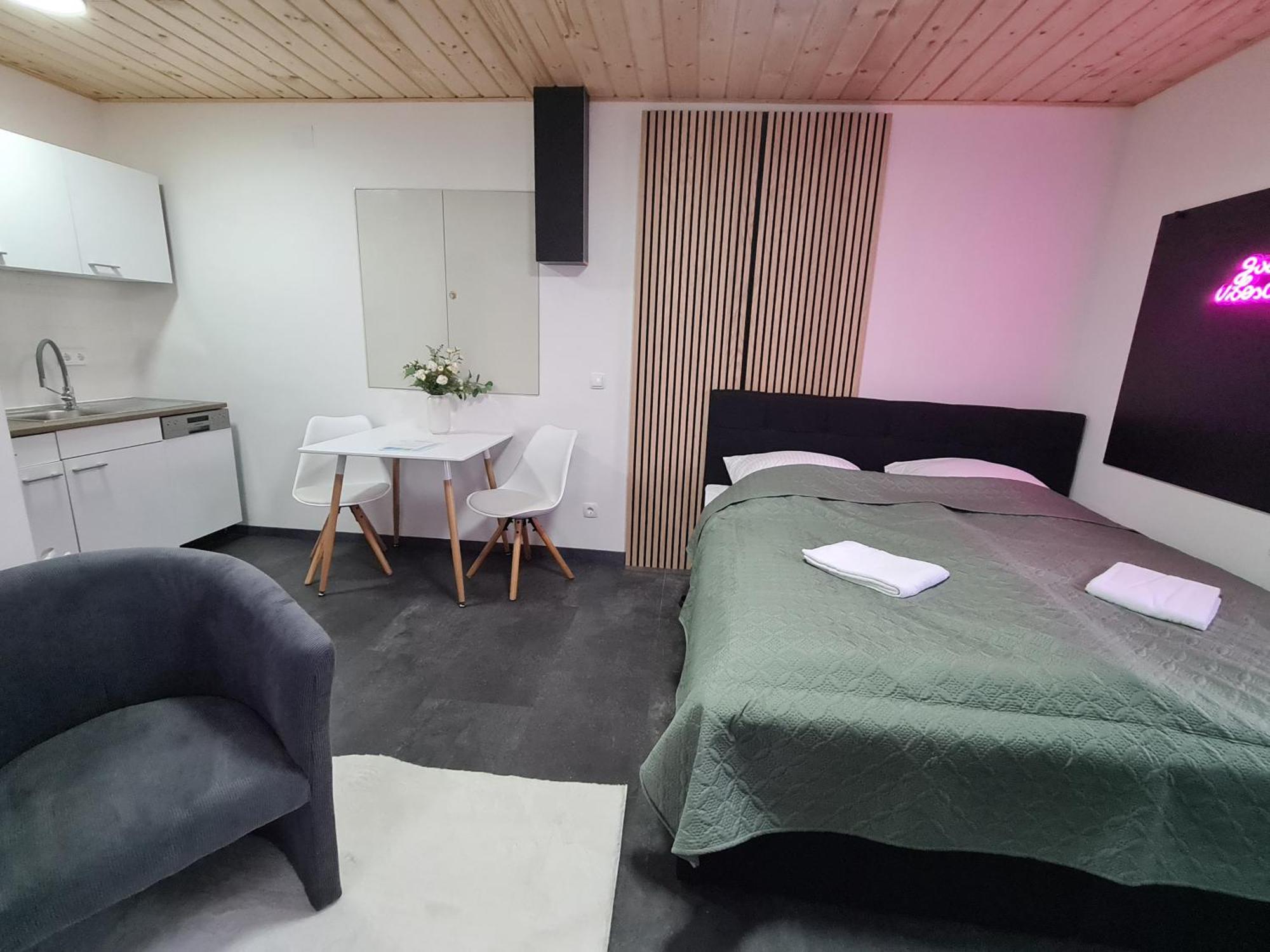 Theox No 11 Studio Apartment Fuer 2 Personen Heppenheim  外观 照片